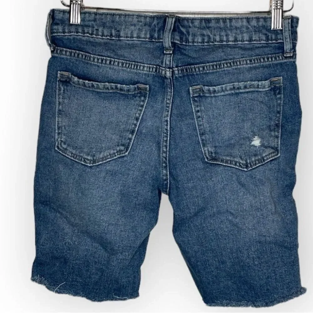 Gap denim 9” Bermuda shorts size 2 distressed jean denim ripped
